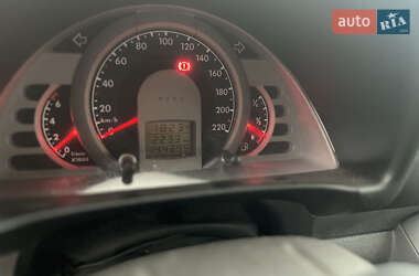 Хэтчбек Volkswagen Fox 2005 в  фото 12 Хэтчбек Volkswagen Fox 2005 в