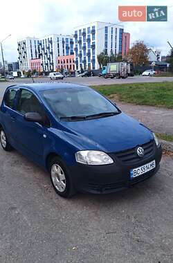 Хэтчбек Volkswagen Fox 2011 в  фото 2 Хэтчбек Volkswagen Fox 2011 в