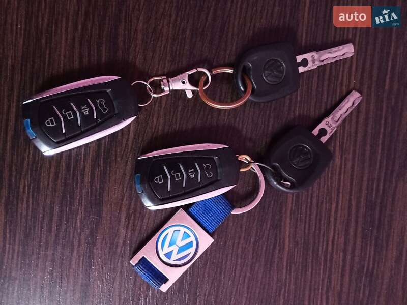 Хэтчбек Volkswagen Fox 2011 в Львове