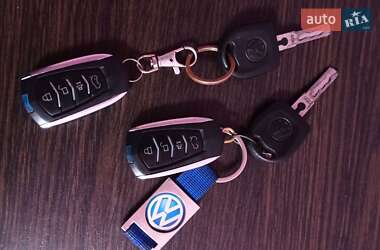 Хэтчбек Volkswagen Fox 2011 в  фото 19 Хэтчбек Volkswagen Fox 2011 в