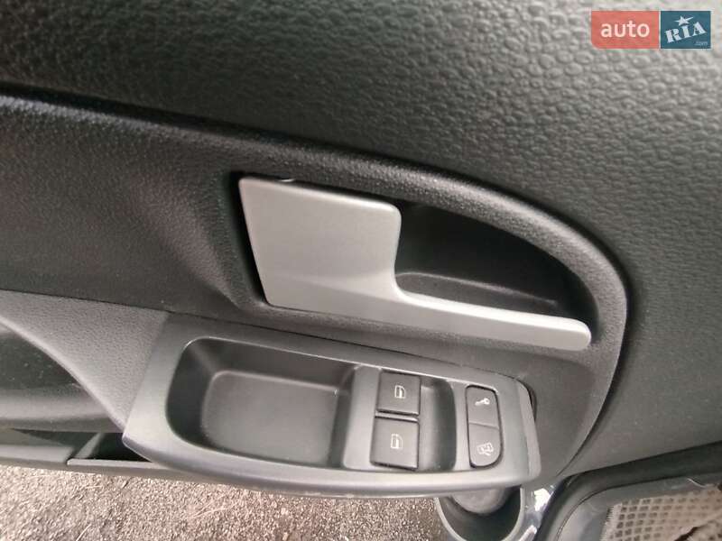 Хэтчбек Volkswagen Fox 2011 в Луцке фото 24 Хэтчбек Volkswagen Fox 2011 в Луцке