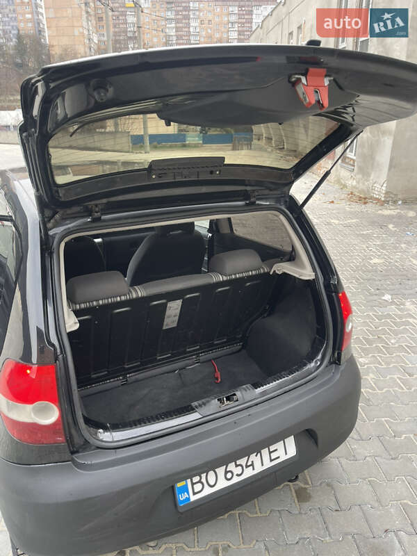 Хэтчбек Volkswagen Fox 2005 в Тернополе