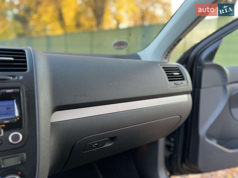 Хетчбек Volkswagen Gol 2010 в Тернополі
