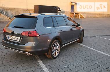 Универсал Volkswagen Golf Alltrack 2017 в Львове