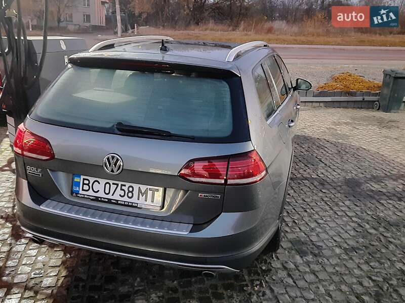 Универсал Volkswagen Golf Alltrack 2018 в Львове