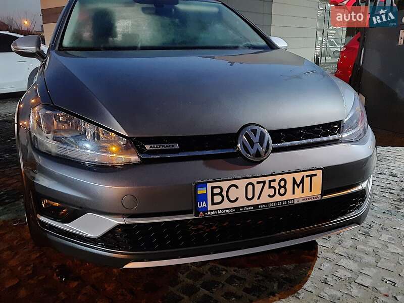 Универсал Volkswagen Golf Alltrack 2018 в Львове