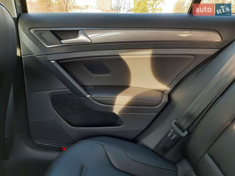 Универсал Volkswagen Golf Alltrack 2018 в Львове