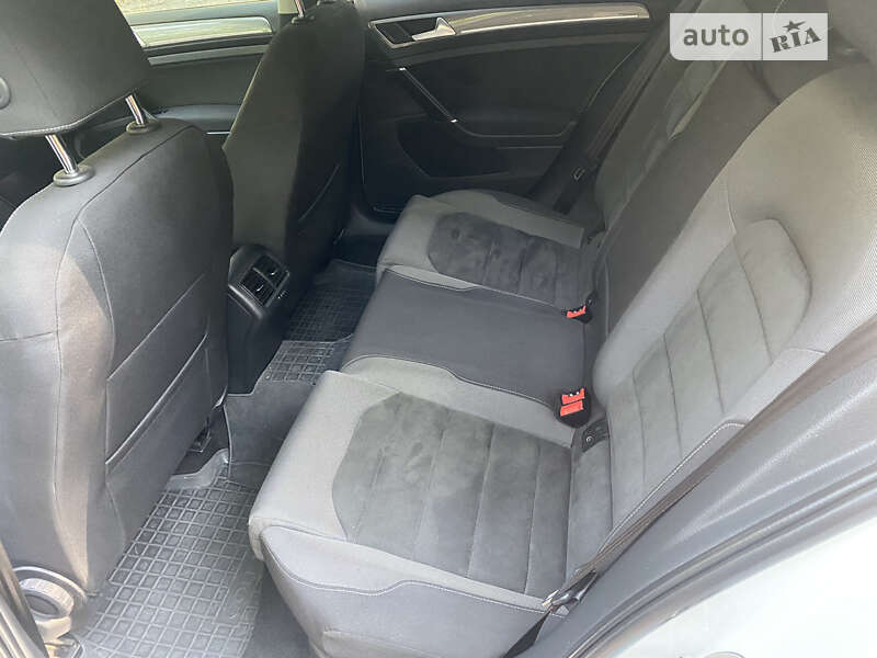 Универсал Volkswagen Golf Alltrack 2018 в Житомире