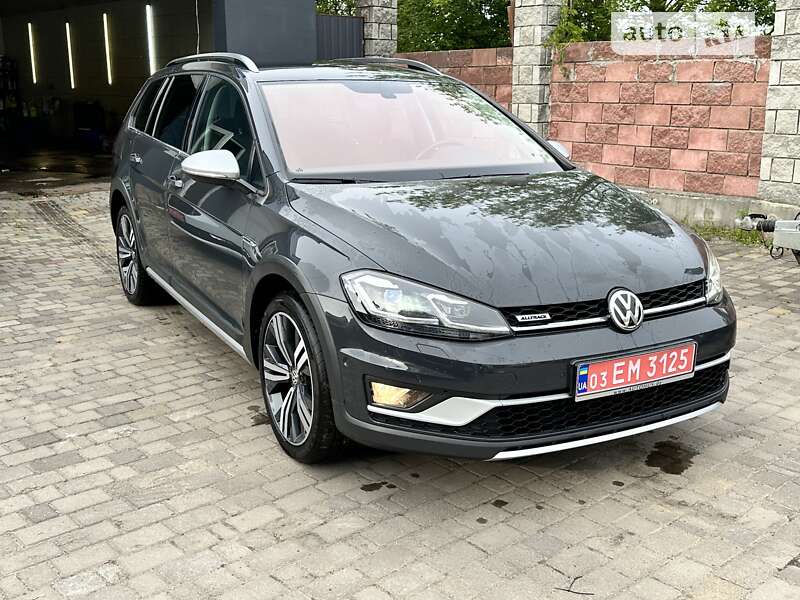 Універсал Volkswagen Golf Alltrack 2019 в Луцьку