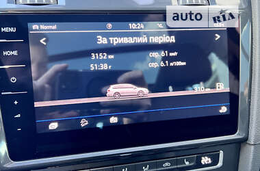 Универсал Volkswagen Golf Alltrack 2019 в Киеве