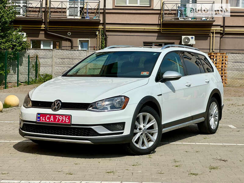 Універсал Volkswagen Golf Alltrack 2016 в Ужгороді