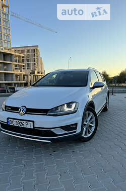 Універсал Volkswagen Golf Alltrack 2016 в Львові