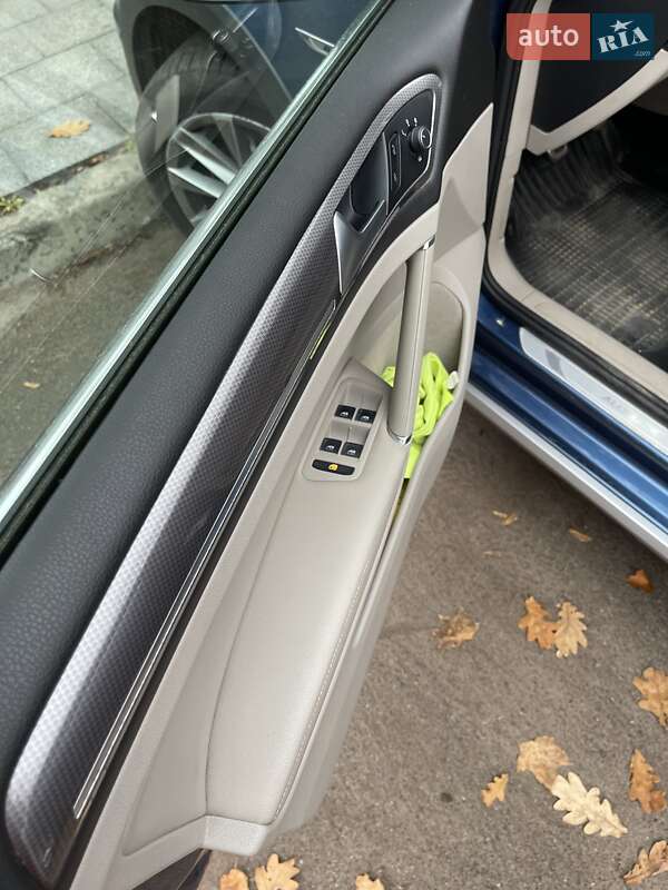 Универсал Volkswagen Golf Alltrack 2019 в Киеве