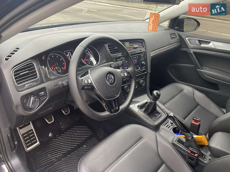 Универсал Volkswagen Golf Alltrack 2019 в Южноукраинске