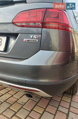 Универсал Volkswagen Golf Alltrack 2016 в 