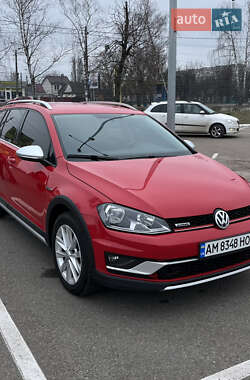 Универсал Volkswagen Golf Alltrack 2016 в Житомире