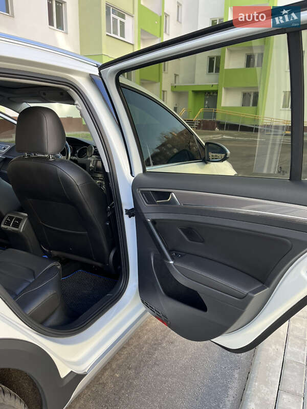 Универсал Volkswagen Golf Alltrack 2016 в Харькове