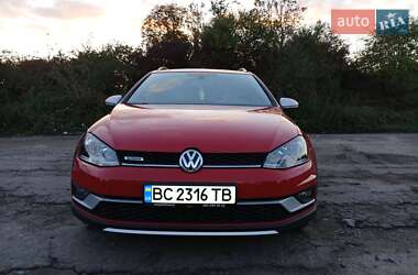 Універсал Volkswagen Golf Alltrack 2016 в 