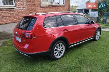Універсал Volkswagen Golf Alltrack 2016 в 