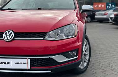 Універсал Volkswagen Golf Alltrack 2017 в 