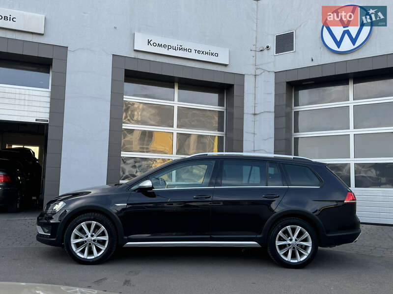 Универсал Volkswagen Golf Alltrack 2016 в Ровно