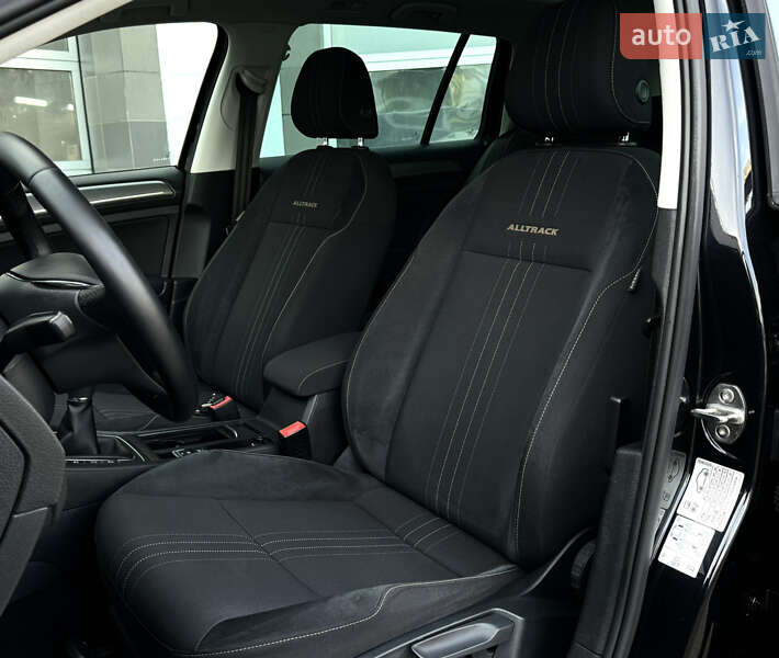 Универсал Volkswagen Golf Alltrack 2016 в Ровно