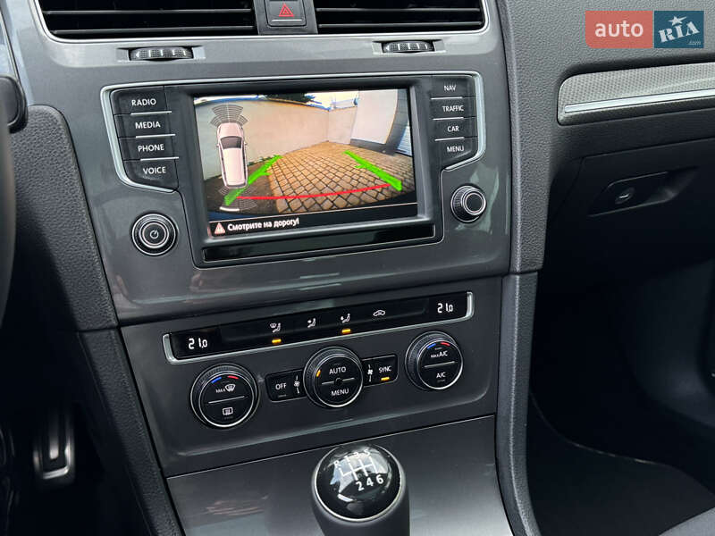 Универсал Volkswagen Golf Alltrack 2016 в Ровно