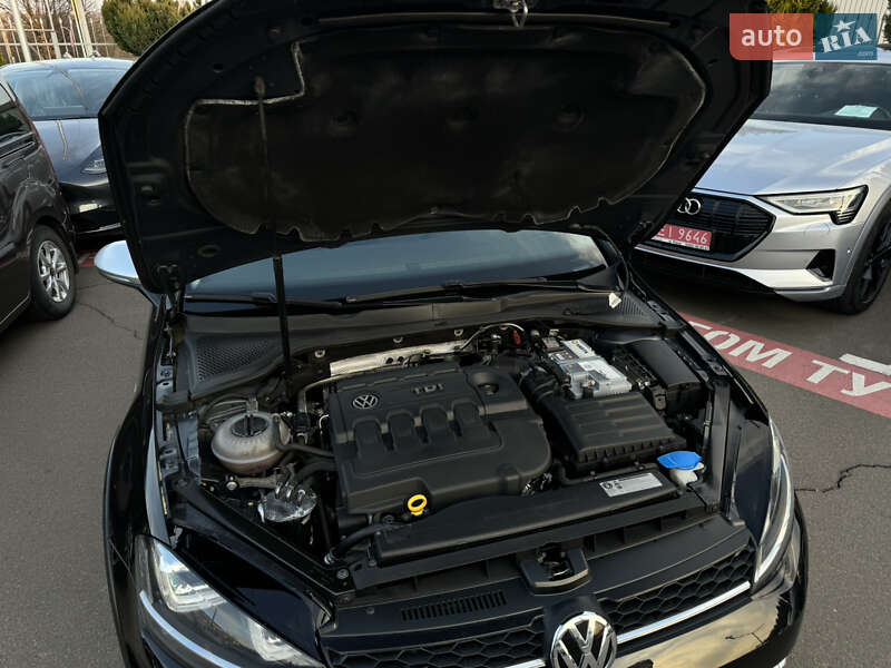 Универсал Volkswagen Golf Alltrack 2016 в Ровно