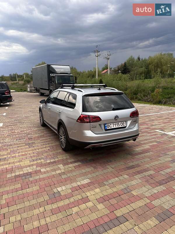 Универсал Volkswagen Golf Alltrack 2016 в Львове