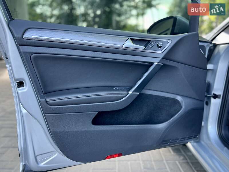 Универсал Volkswagen Golf Alltrack 2016 в Запорожье