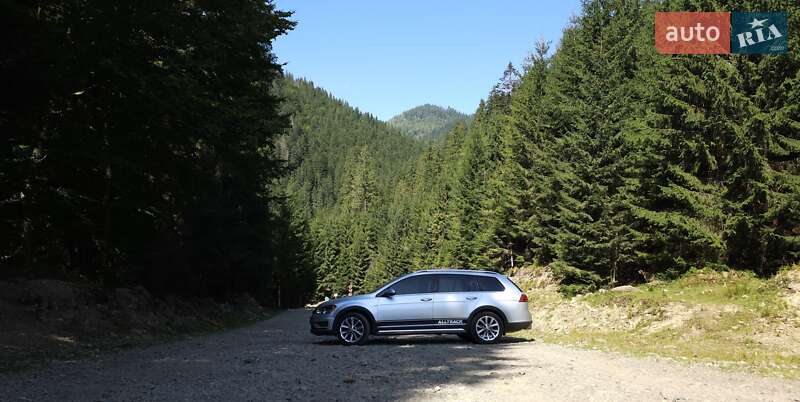 Универсал Volkswagen Golf Alltrack 2016 в Запорожье