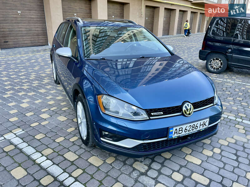 Універсал Volkswagen Golf Alltrack 2017 в 