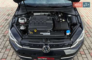 Універсал Volkswagen Golf Alltrack 2018 в 