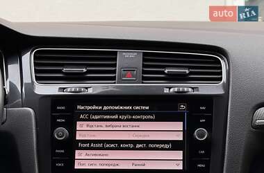 Універсал Volkswagen Golf Alltrack 2018 в 