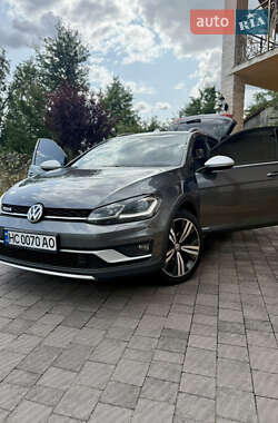 Універсал Volkswagen Golf Alltrack 2018 в Львові