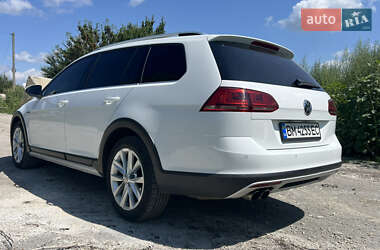 Універсал Volkswagen Golf Alltrack 2016 в 