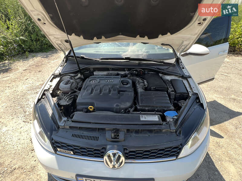 Универсал Volkswagen Golf Alltrack 2016 в Сумах
