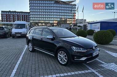 Універсал Volkswagen Golf Alltrack 2015 в Львові