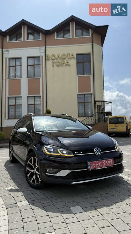 Универсал Volkswagen Golf Alltrack 2018 в Дрогобыче