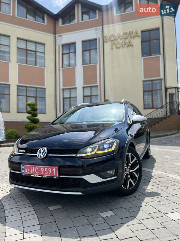 Универсал Volkswagen Golf Alltrack 2018 в Дрогобыче