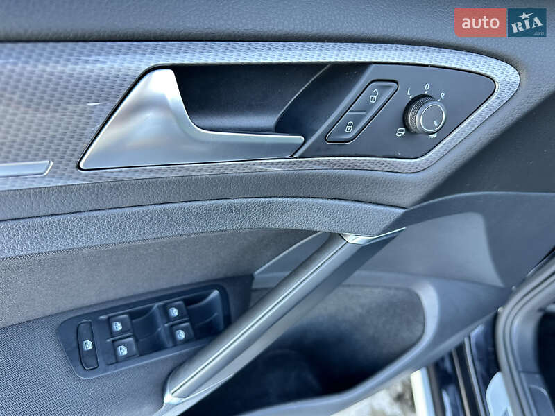 Универсал Volkswagen Golf Alltrack 2018 в Луцке фото 52 Универсал Volkswagen Golf Alltrack 2018 в Луцке