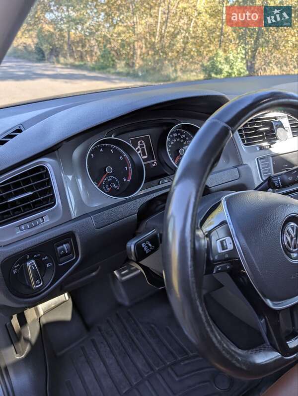 Универсал Volkswagen Golf Alltrack 2017 в Киеве