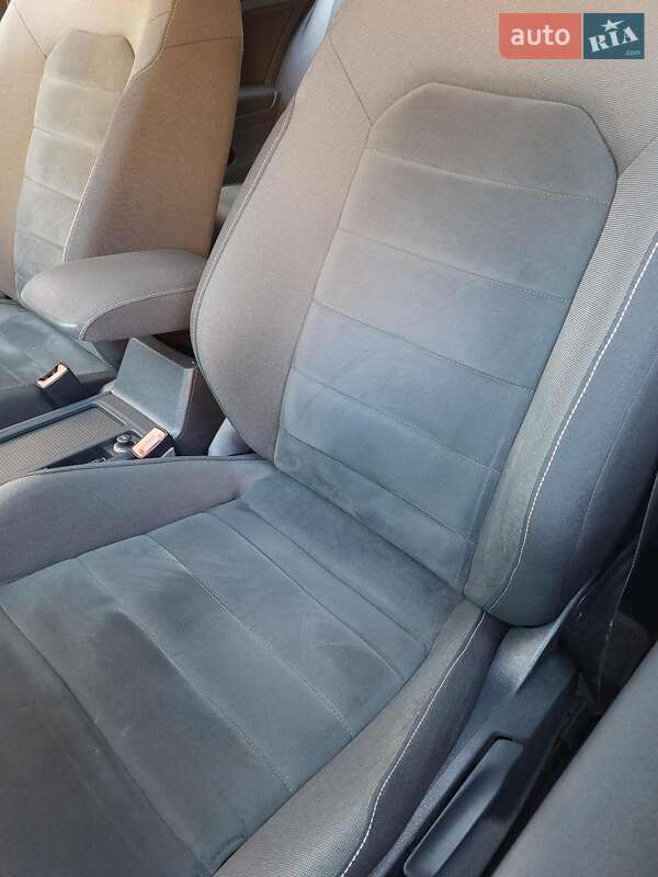 Универсал Volkswagen Golf Alltrack 2017 в Полтаве