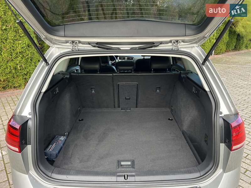 Універсал Volkswagen Golf Alltrack 2019 в Львові