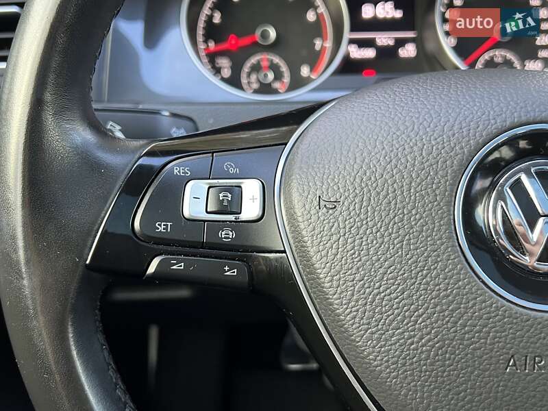 Універсал Volkswagen Golf Alltrack 2019 в Львові