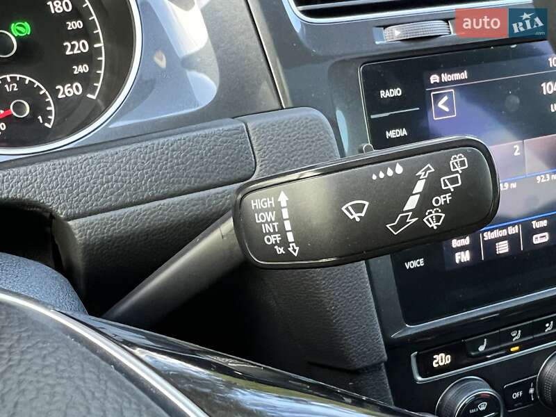 Універсал Volkswagen Golf Alltrack 2019 в Львові