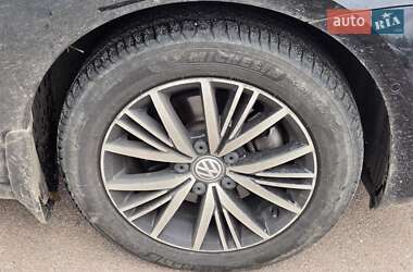 Универсал Volkswagen Golf Alltrack 2016 в 