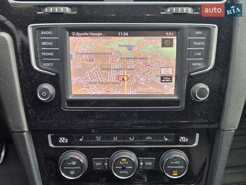 Универсал Volkswagen Golf Alltrack 2016 в Киеве