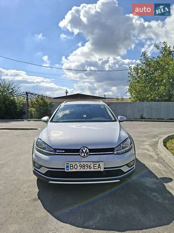 Универсал Volkswagen Golf Alltrack 2018 в Борщеве