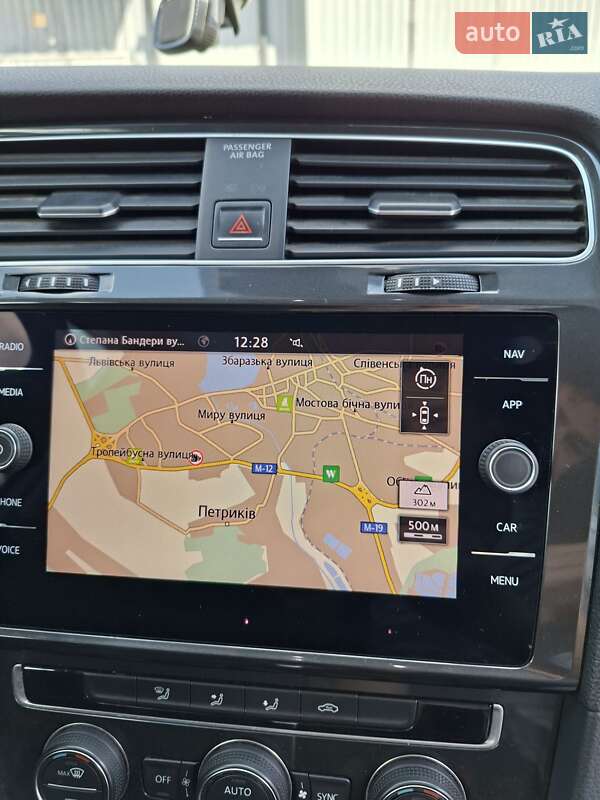 Универсал Volkswagen Golf Alltrack 2018 в Борщеве